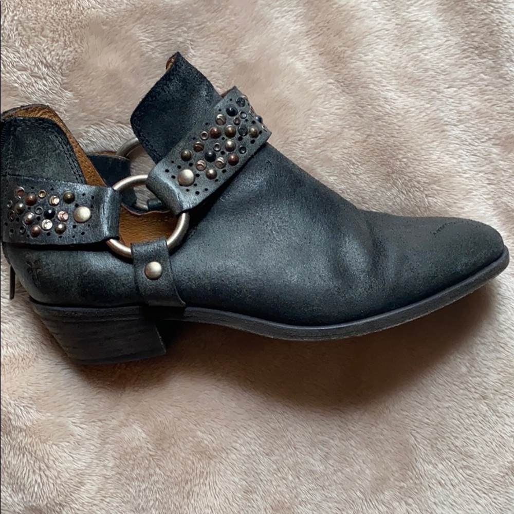 Genuine FRYE back zip booties.